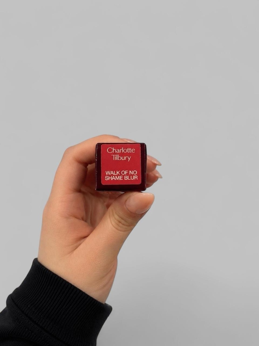 Charlotte Tilbury Airbrush Flawless Lip Blur – Walk of No Shame
